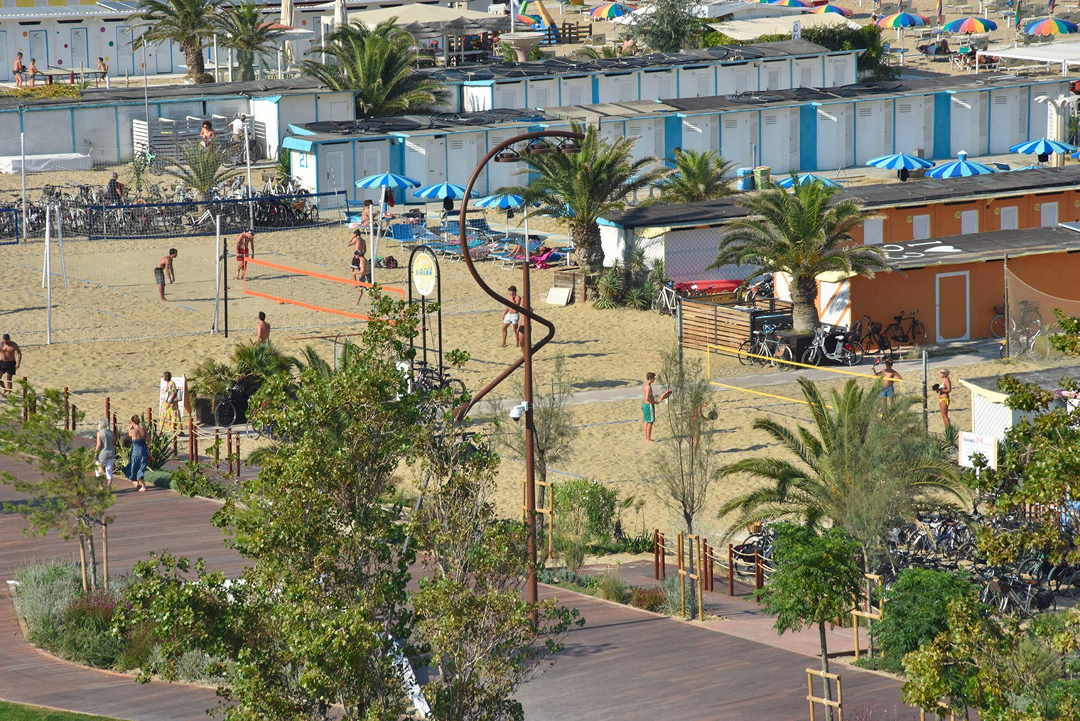 P_Custom_Lighting_Rimini_New-seafront_secondo-slideshow_web_01-1-scaled 1